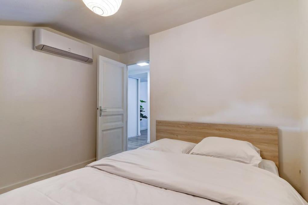 Le Nid Douillet Topdestination-Bourg - Centre Ville - 3 Etoiles Luaran gambar